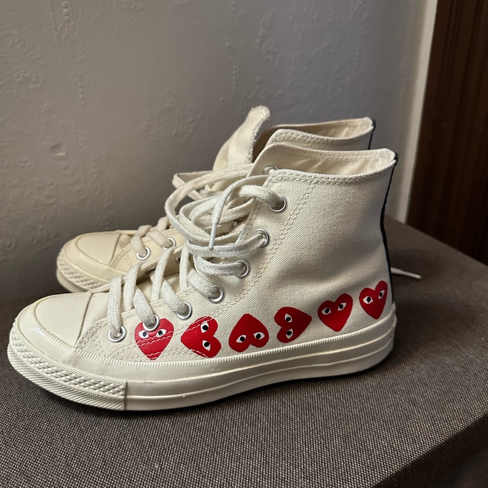Comme des Garçons PLAY Converse